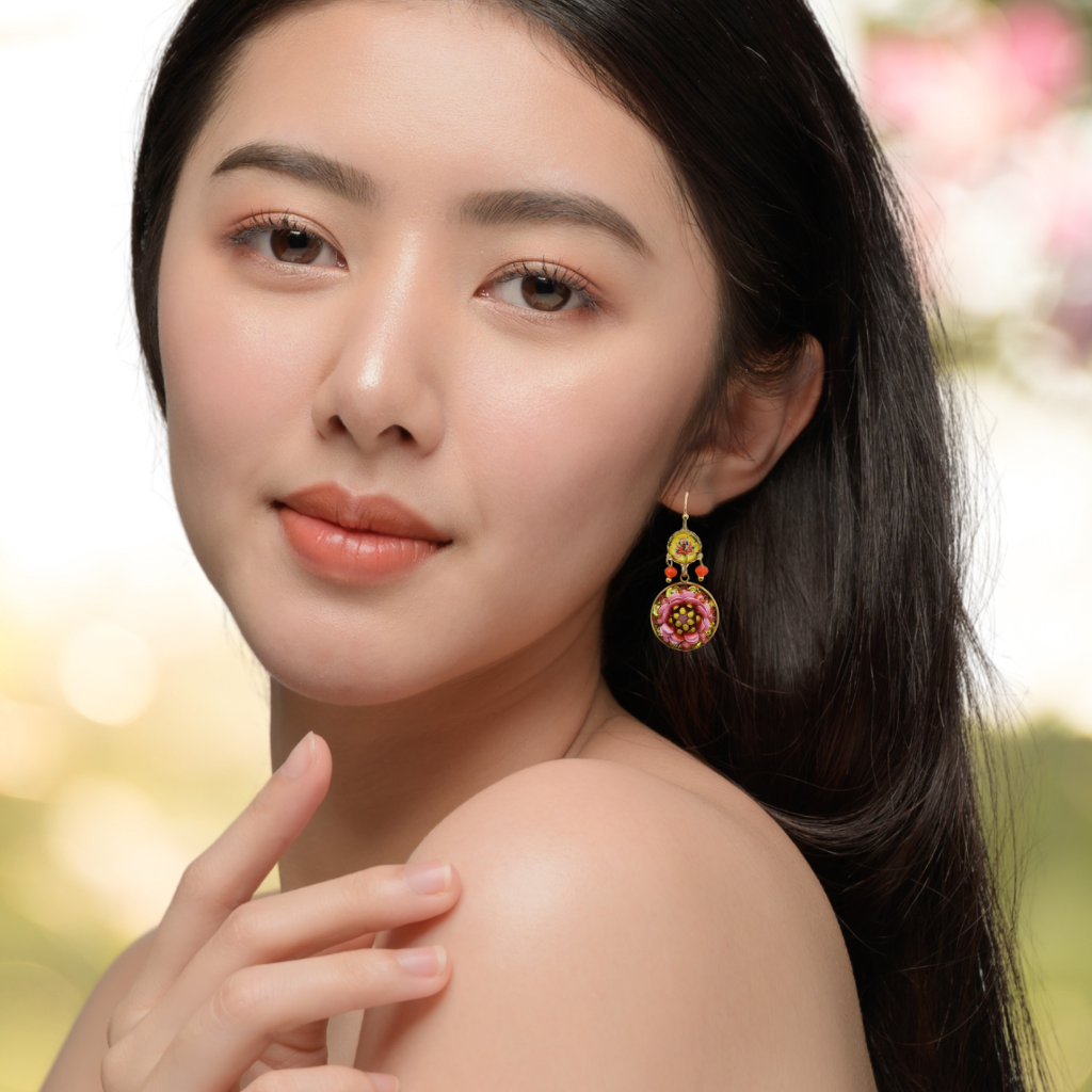 Zinnia with beads and bezel