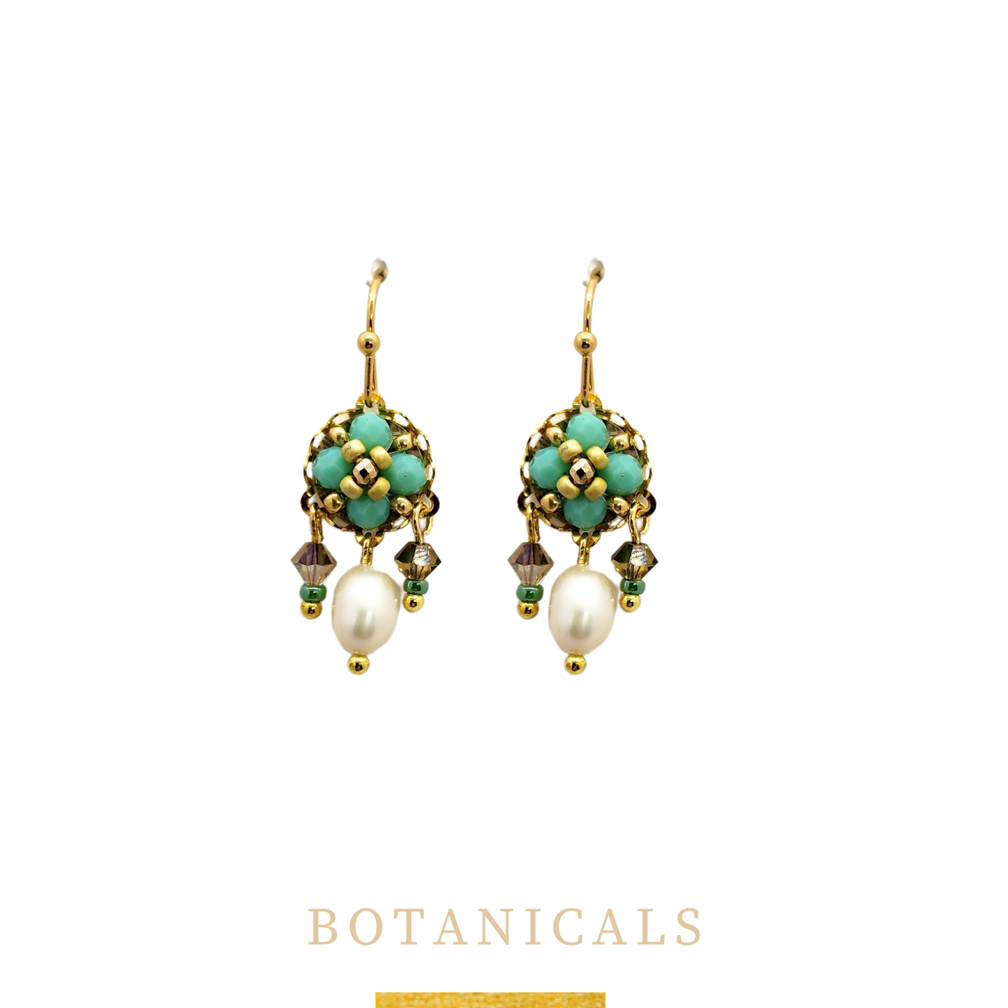 Fleurette chandelier with pearl